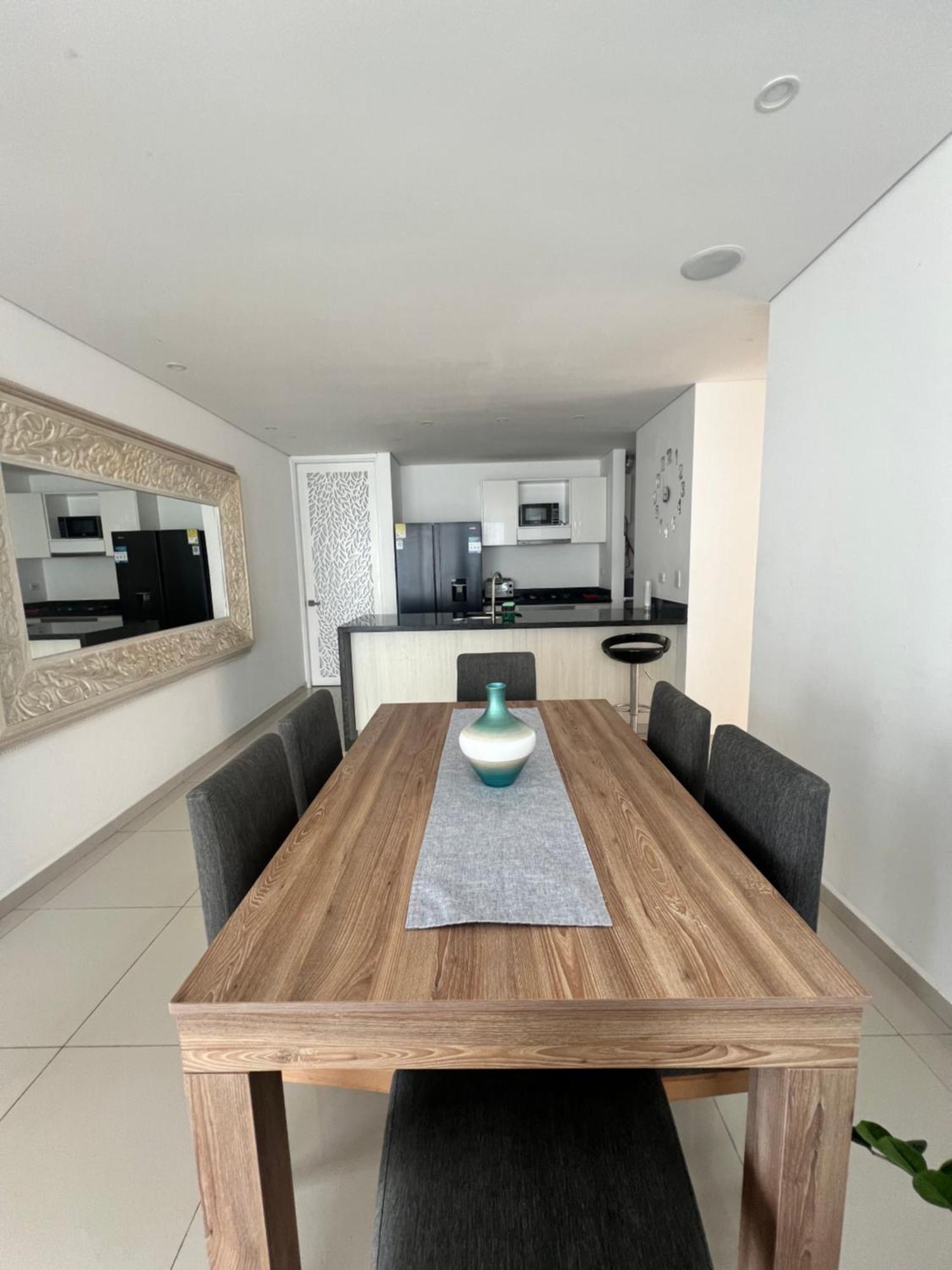 Seaview Elegance Apartamento *