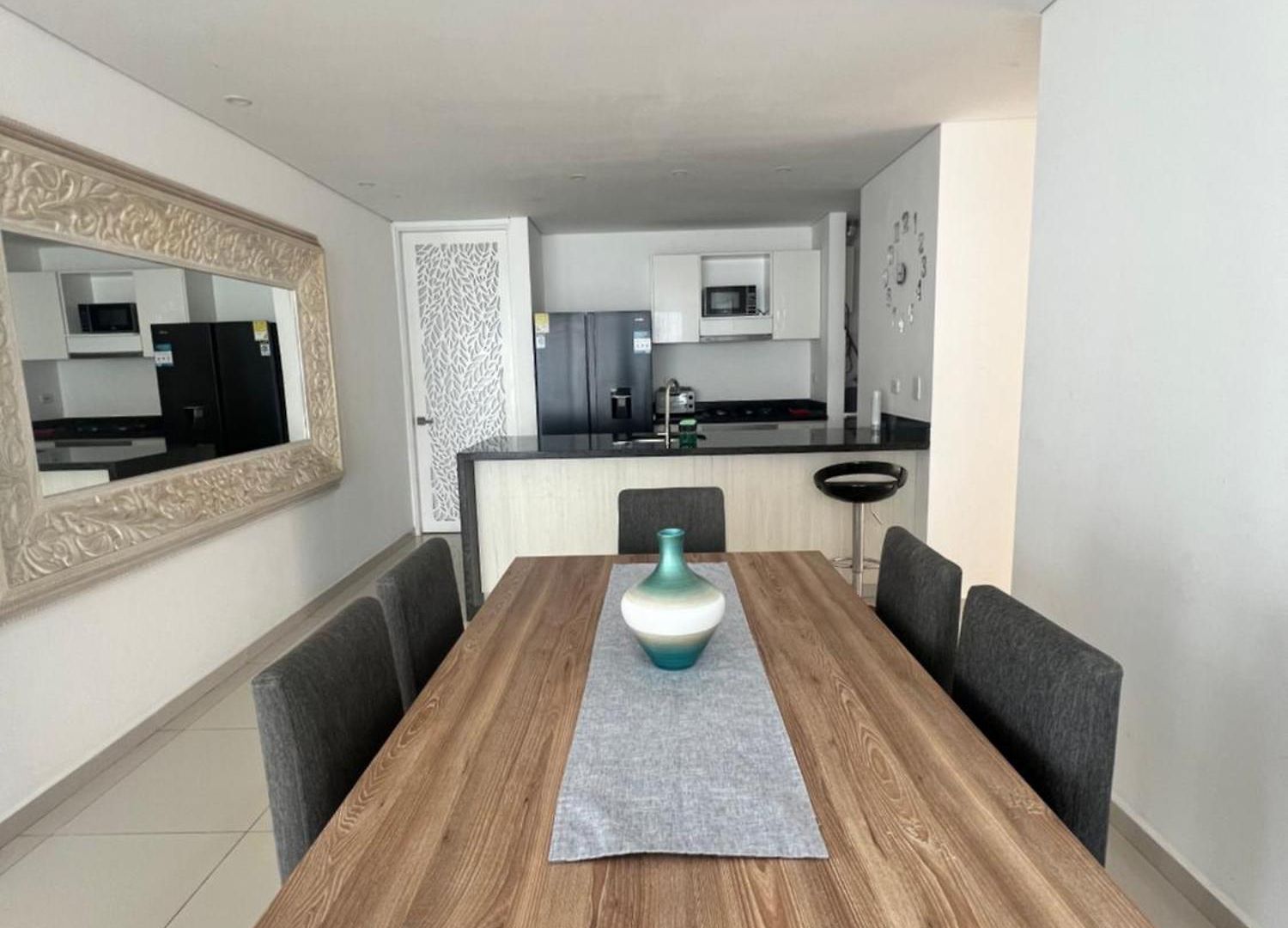 Seaview Elegance Apartamento *