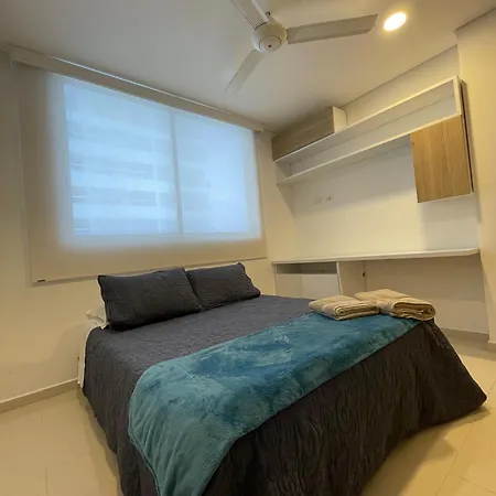 Seaview Elegance Apartamento