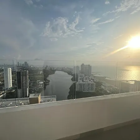 Seaview Elegance Apartamento
